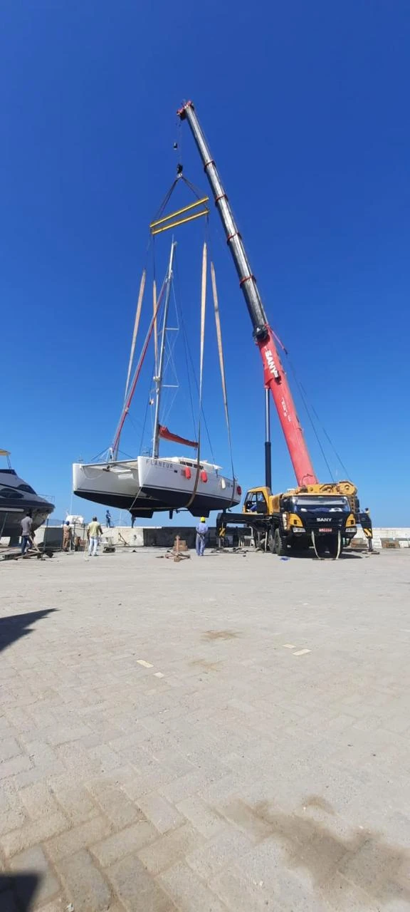 Crane and suspended equipment