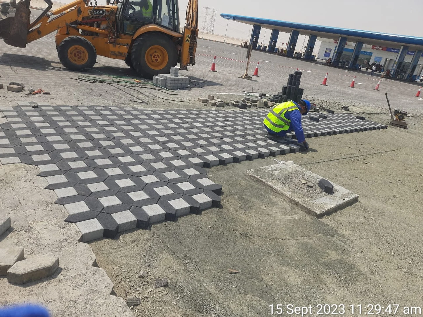 Interlock paving and kerbstone installation from Yellow Power project activity